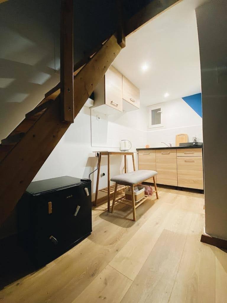 Velestinou Private Maisonette Apartment Athens Luaran gambar